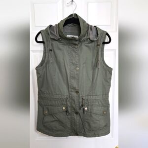 YMI Lined Utility/Cargo Vest W/ removable hood, Olive size Large